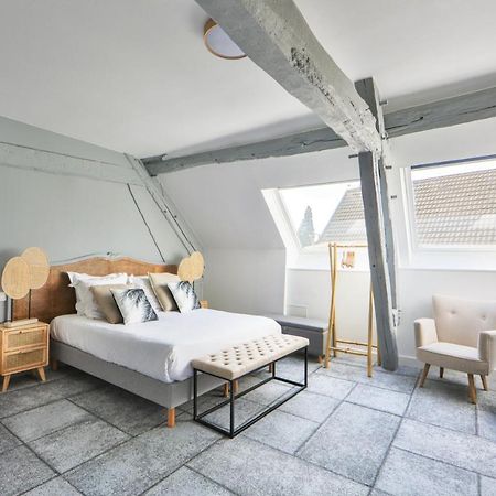 Logis Hotel & Restaurant Du Sauvage ラ・フェルテ・ゴシェ エクステリア 写真