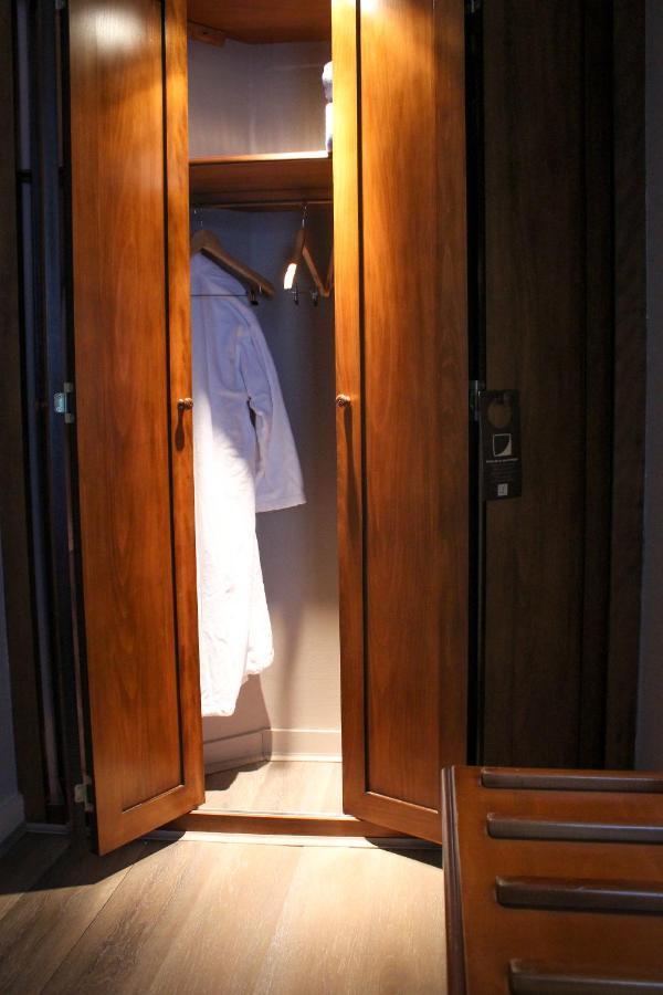 Logis Hotel & Restaurant Du Sauvage ラ・フェルテ・ゴシェ エクステリア 写真