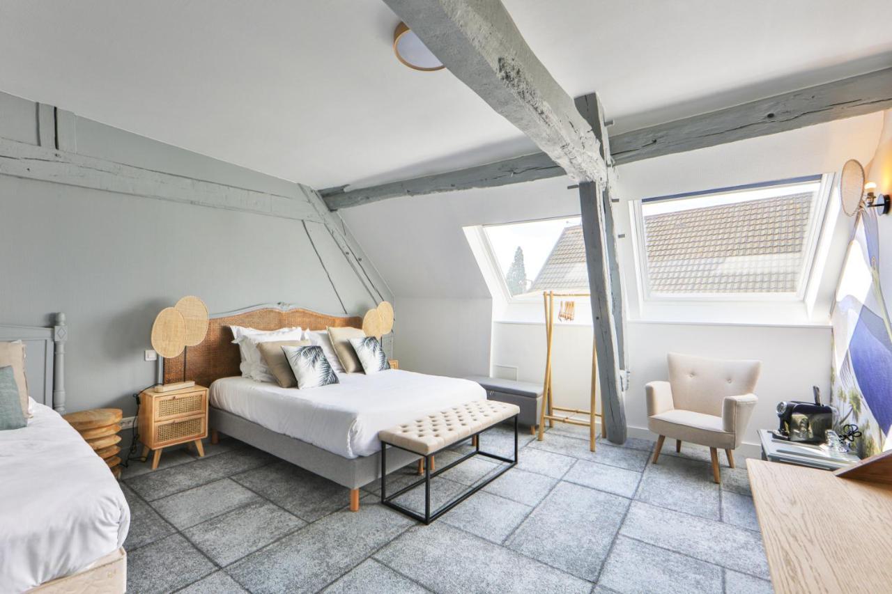 Logis Hotel & Restaurant Du Sauvage ラ・フェルテ・ゴシェ エクステリア 写真