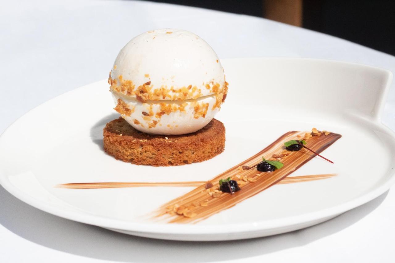 Logis Hotel & Restaurant Du Sauvage ラ・フェルテ・ゴシェ エクステリア 写真