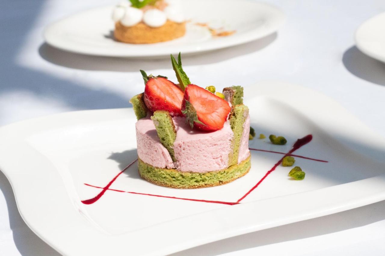 Logis Hotel & Restaurant Du Sauvage ラ・フェルテ・ゴシェ エクステリア 写真