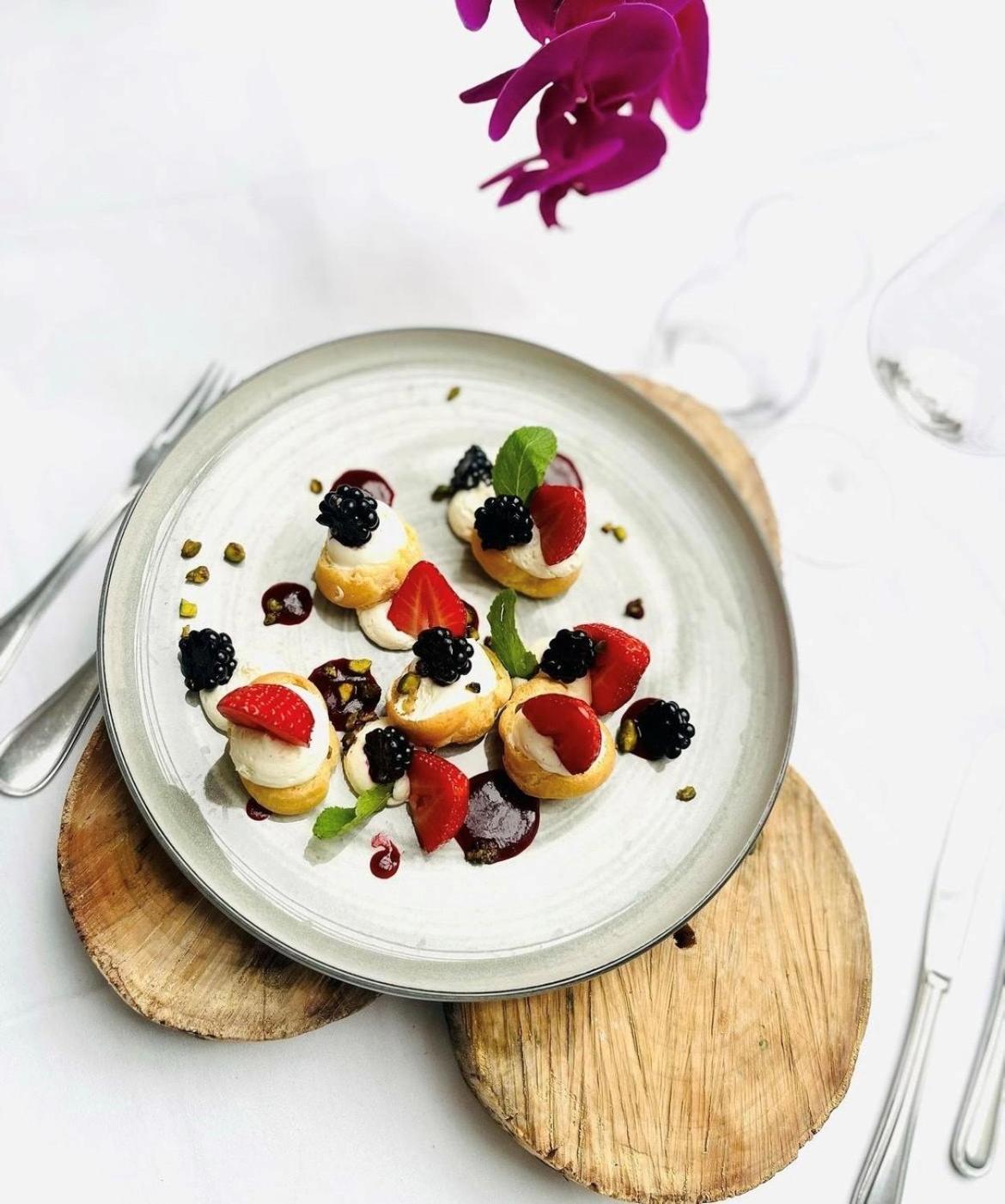 Logis Hotel & Restaurant Du Sauvage ラ・フェルテ・ゴシェ エクステリア 写真