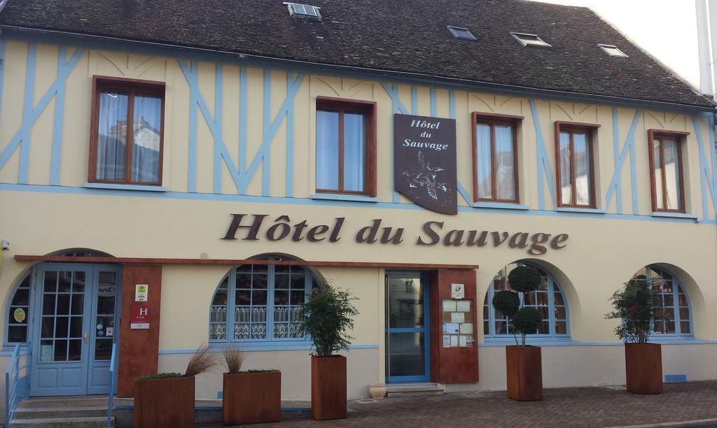 Logis Hotel & Restaurant Du Sauvage ラ・フェルテ・ゴシェ エクステリア 写真